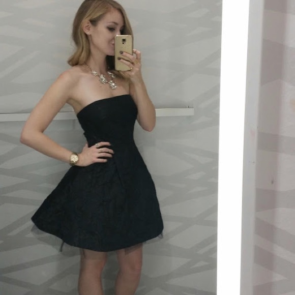 RW&CO Floral Textured Strapless Dress - Picture 6 of 13